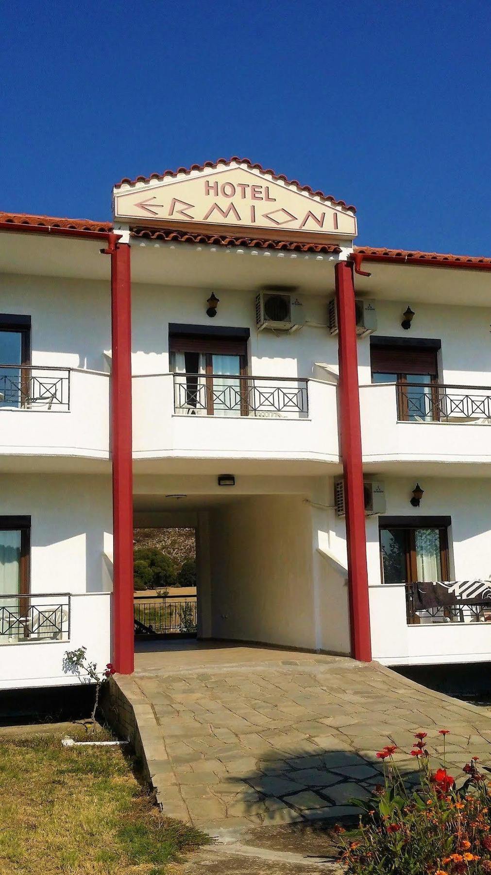 Hotel Ermioni Kalamítsion エクステリア 写真